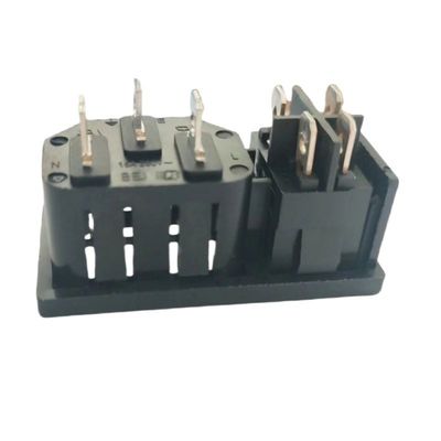 15A 250V Panel Mount IEC C14 Einlasssteckdose mit Bootsform-Roker-Schalter
